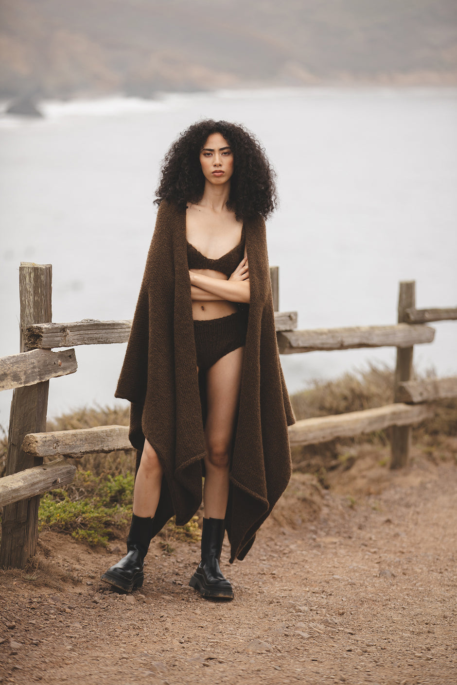 SEQUOIA BLANKET CAPE